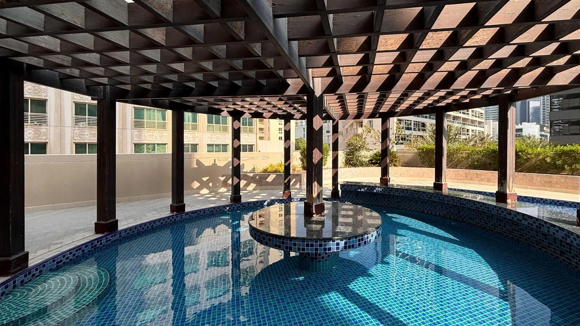 Frank Porter - Dream Tower 1 Dubai United Arab Emirates
