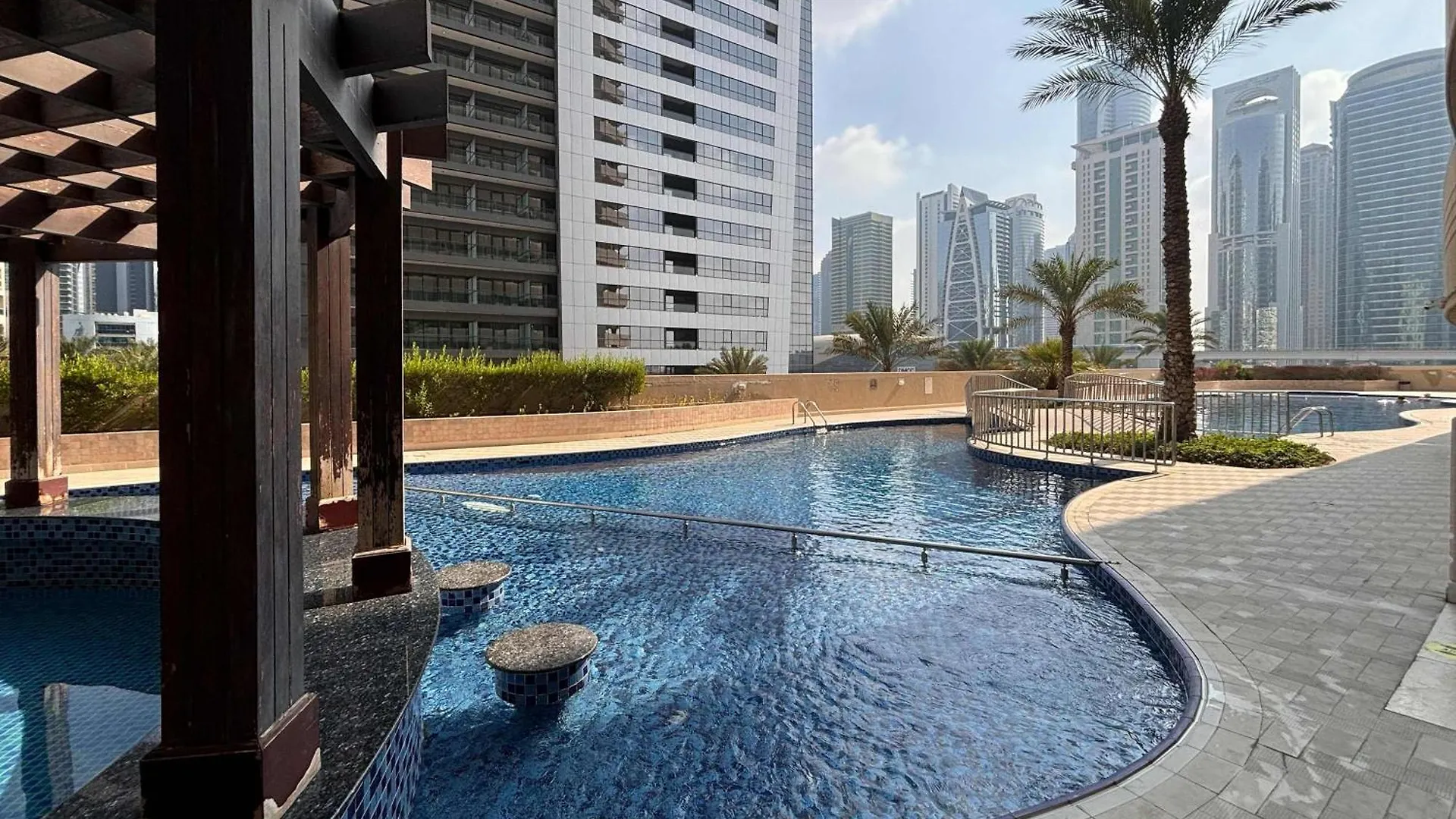 Frank Porter - Dream Tower 1 Dubai Apartment